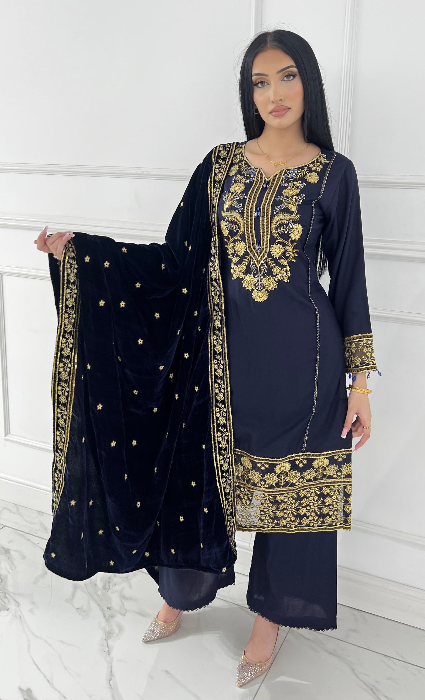 DAS-02- Readymade Rangz Dastaan Winter Suit 2025 - Memsaab Online