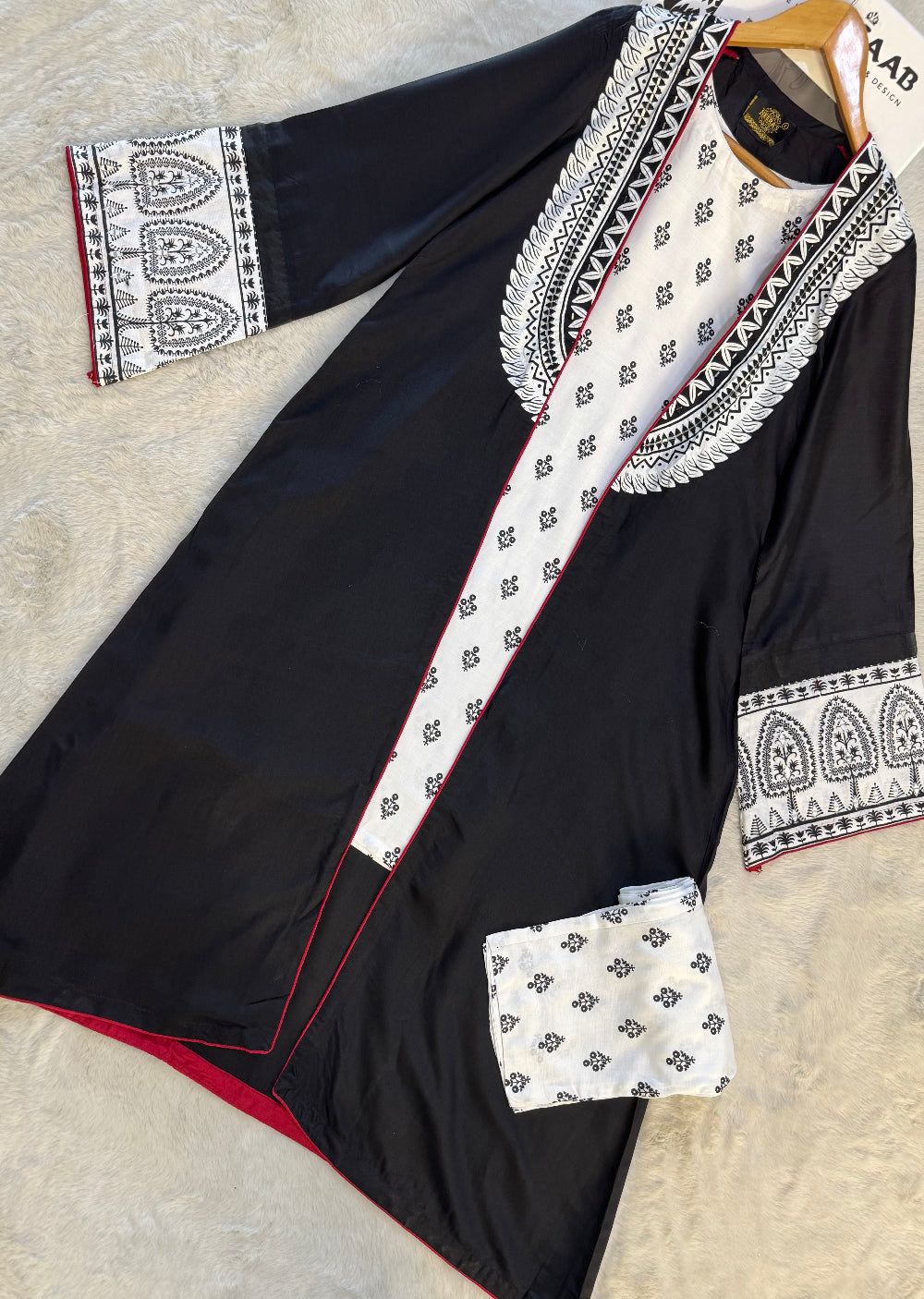 HSS-38 Readymade Heeras Suit - Memsaab Online