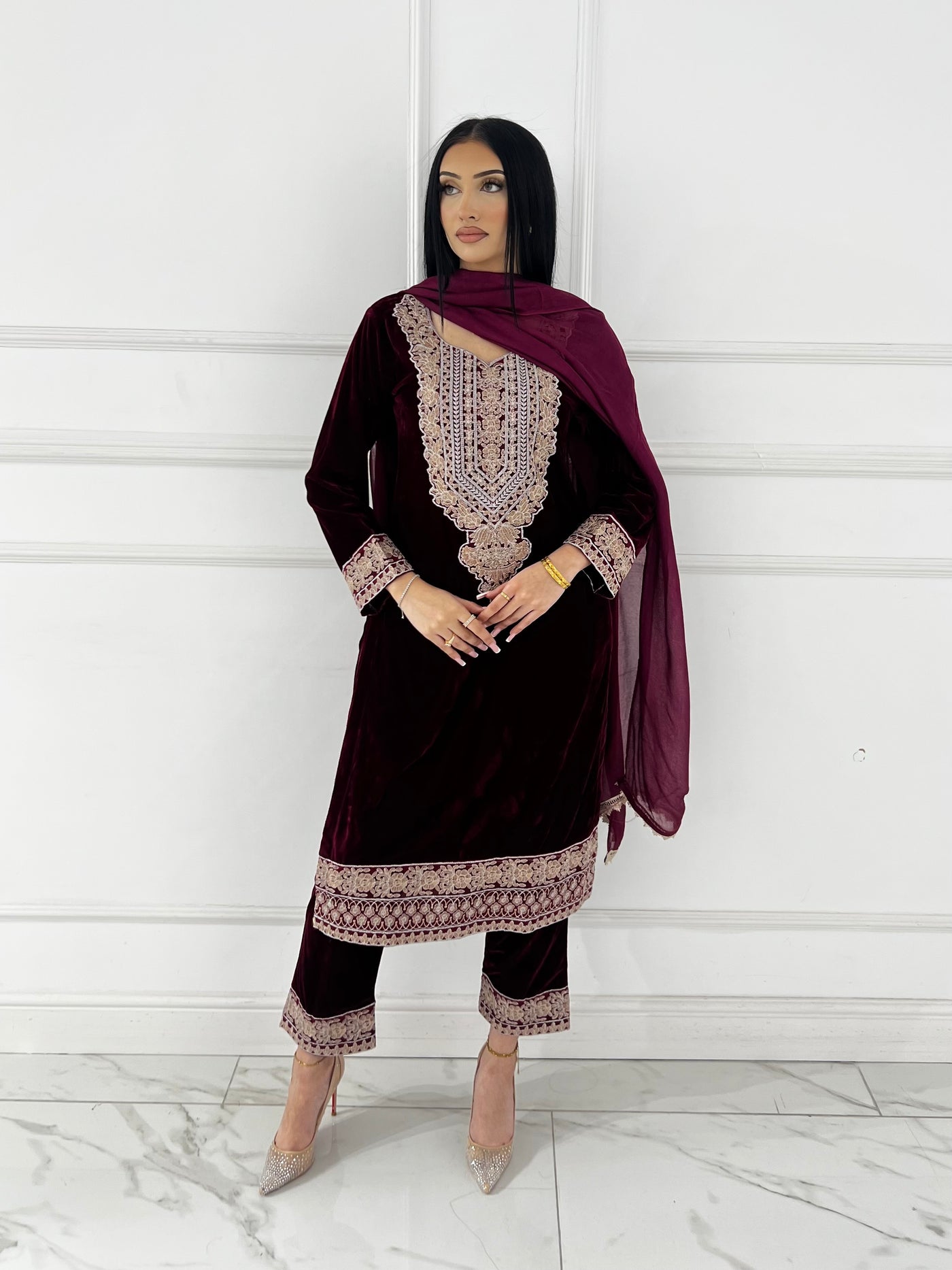 RGZ7112  Readymade Velvet Suit