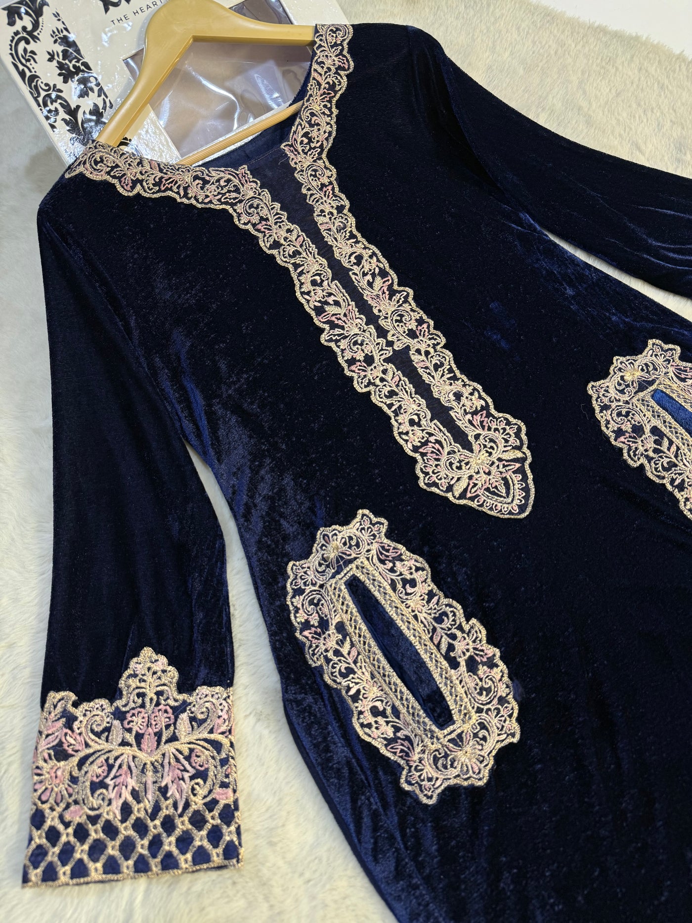 RGZ7112  Readymade Velvet Suit
