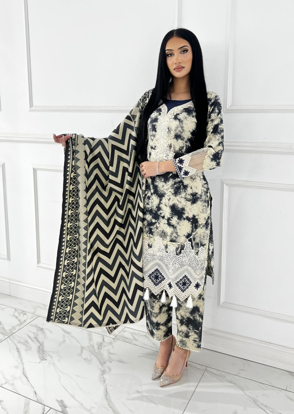 MDNA-26 - Readymade Embroidered Dhanak Outfit - Memsaab Online