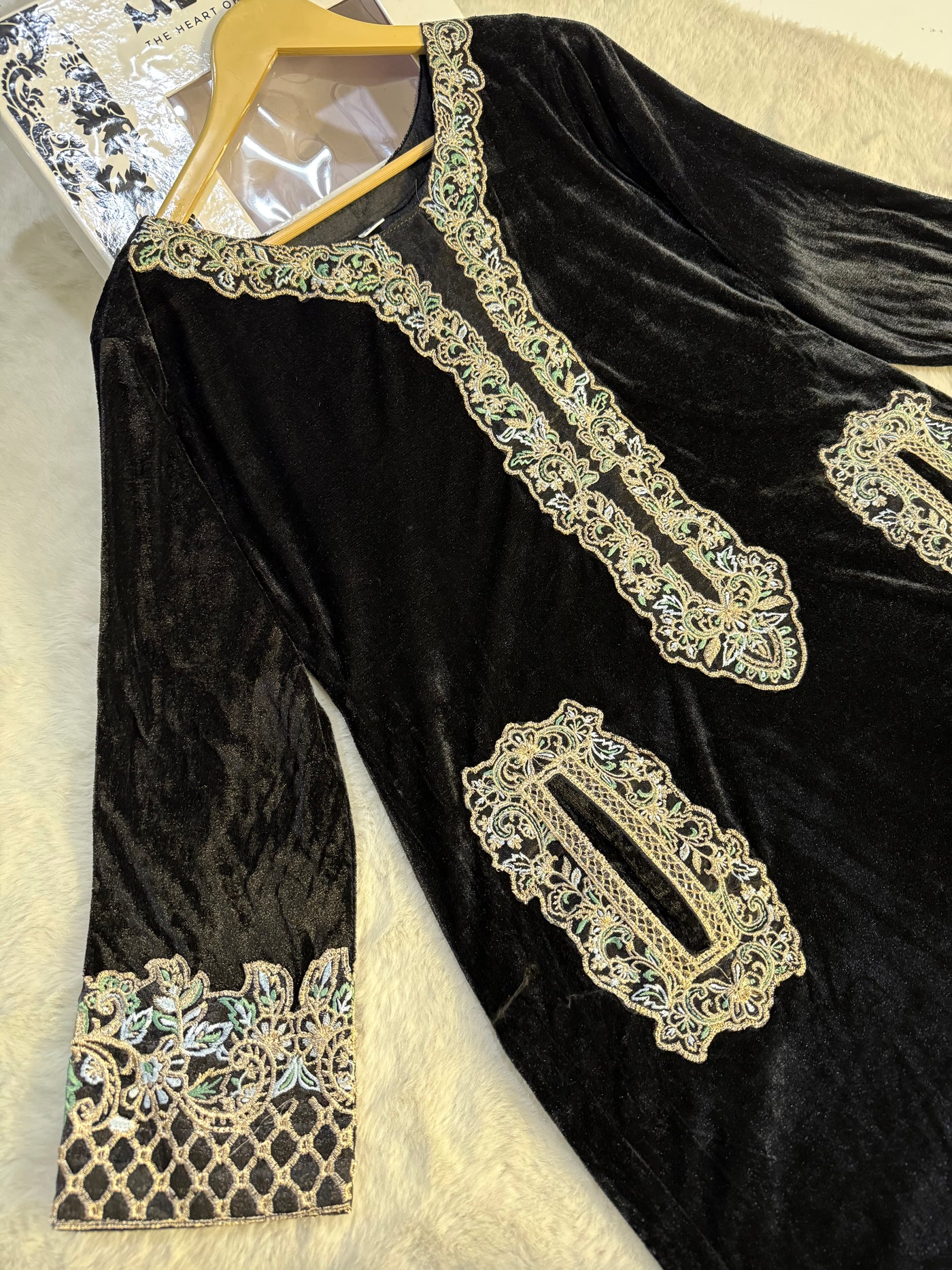 RGZ7112  Readymade Velvet Suit