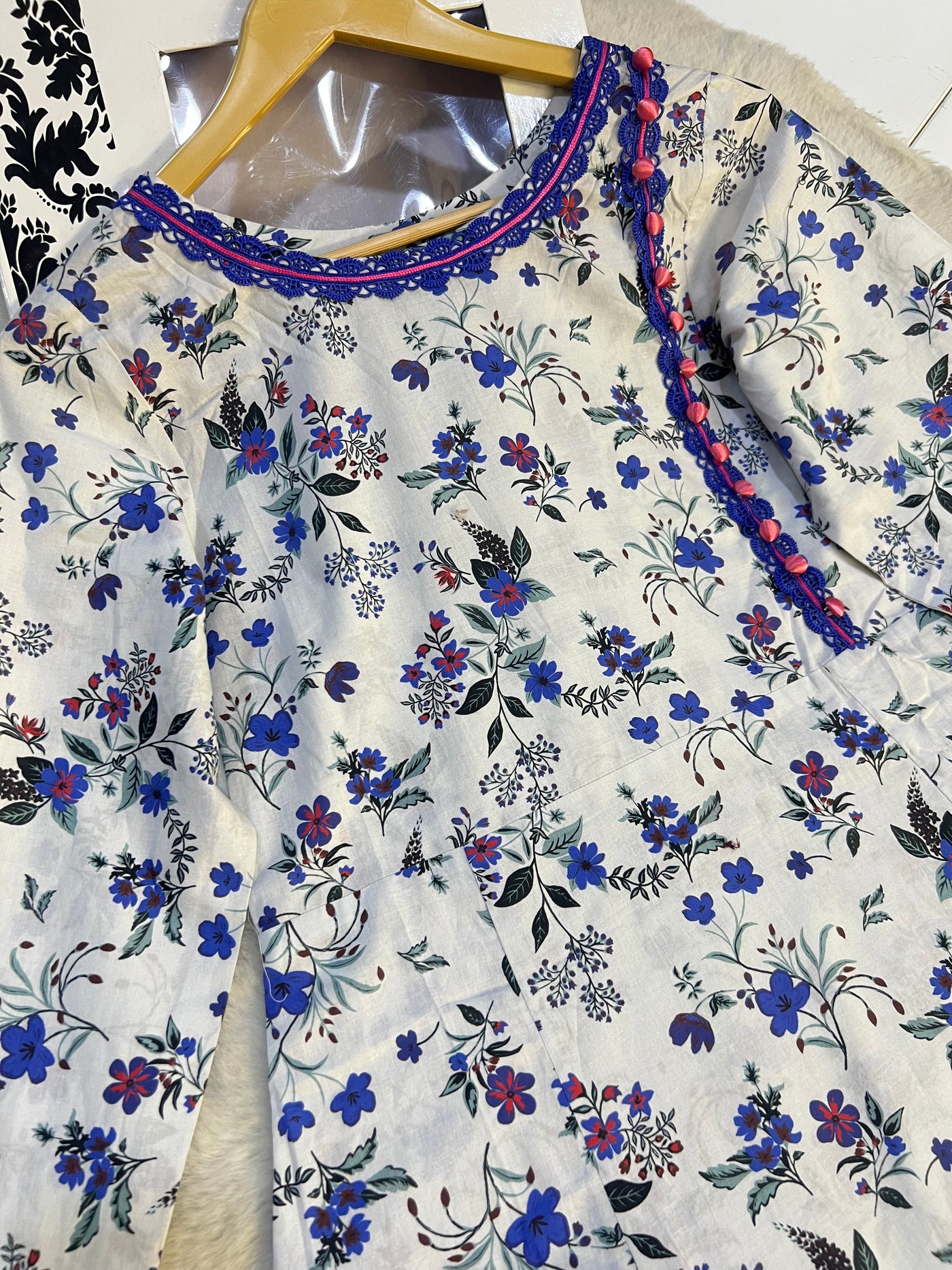 HSS-1128 - Readymade Heeras Suit