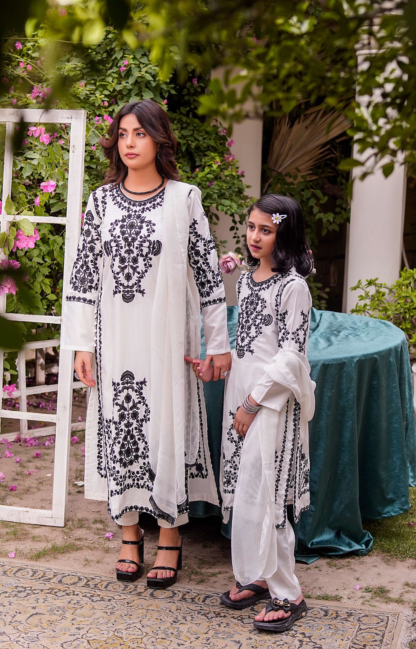 HK280 - Zareen - White Mummy n Me Linen Outfit - Memsaab Online