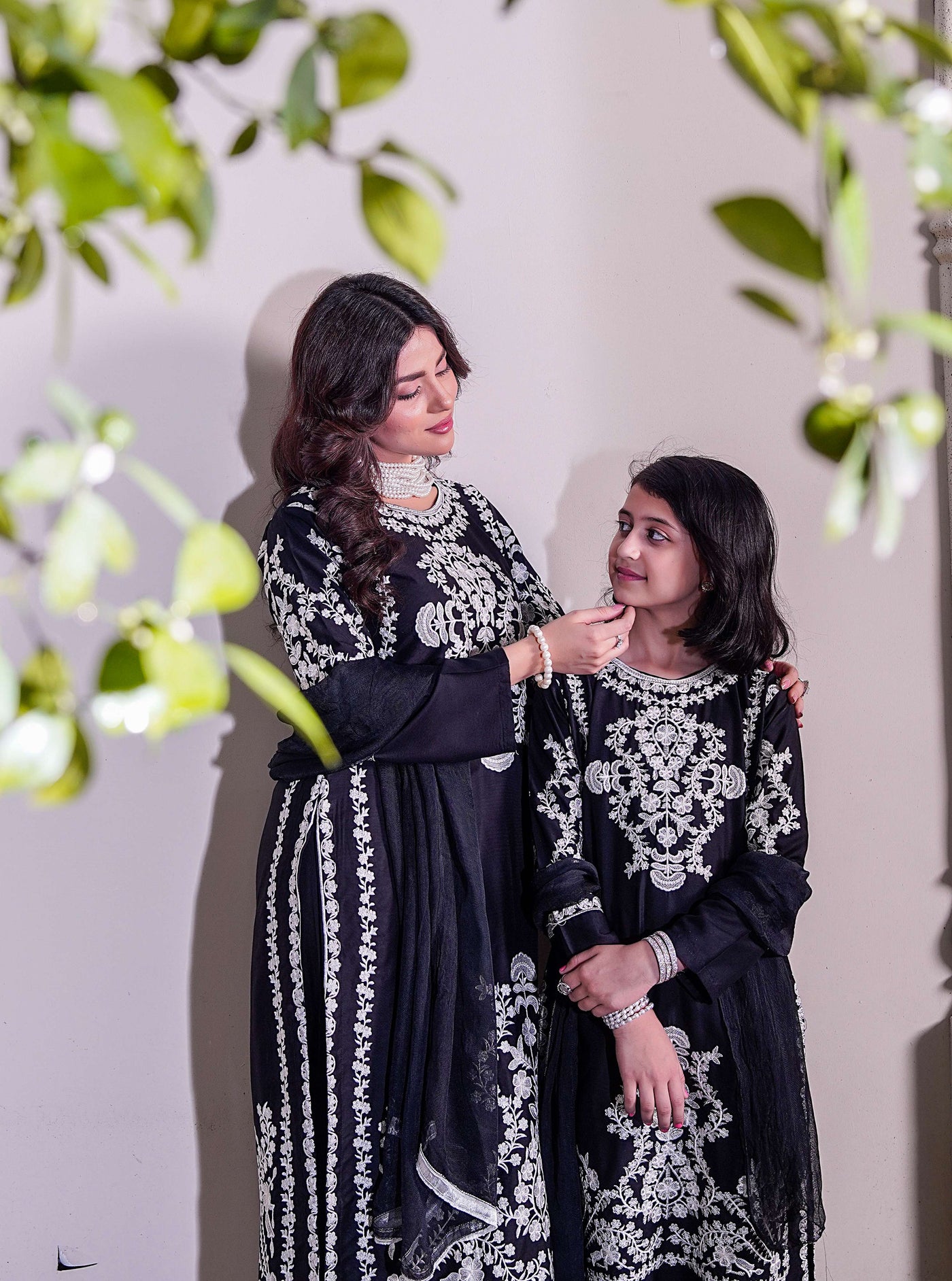 HK280 - Zareen - Black Mummy n Me Linen Outfit - Memsaab Online