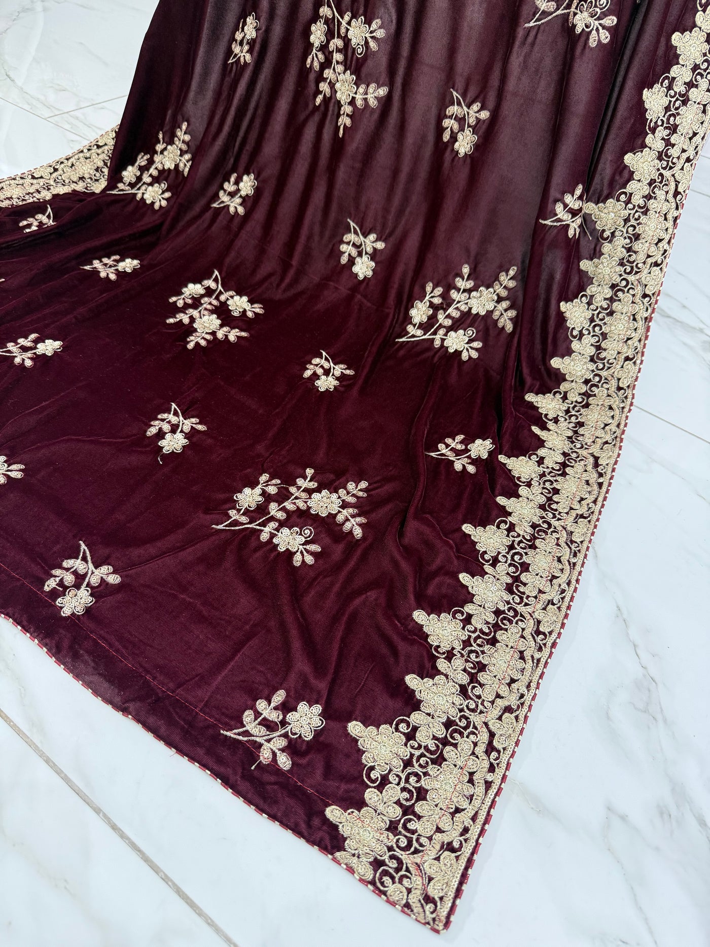 SMV103 Embroidered Velvet Shawl