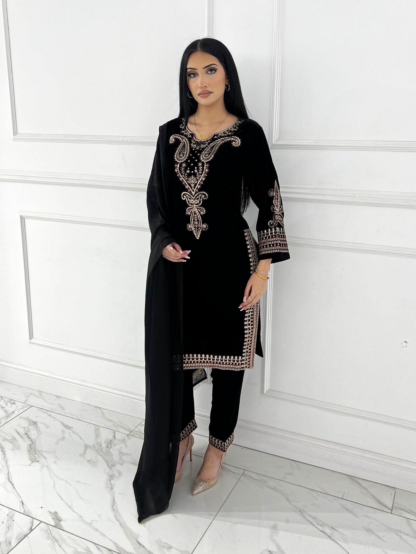 BPH-207  - Readymade Velvet Suit