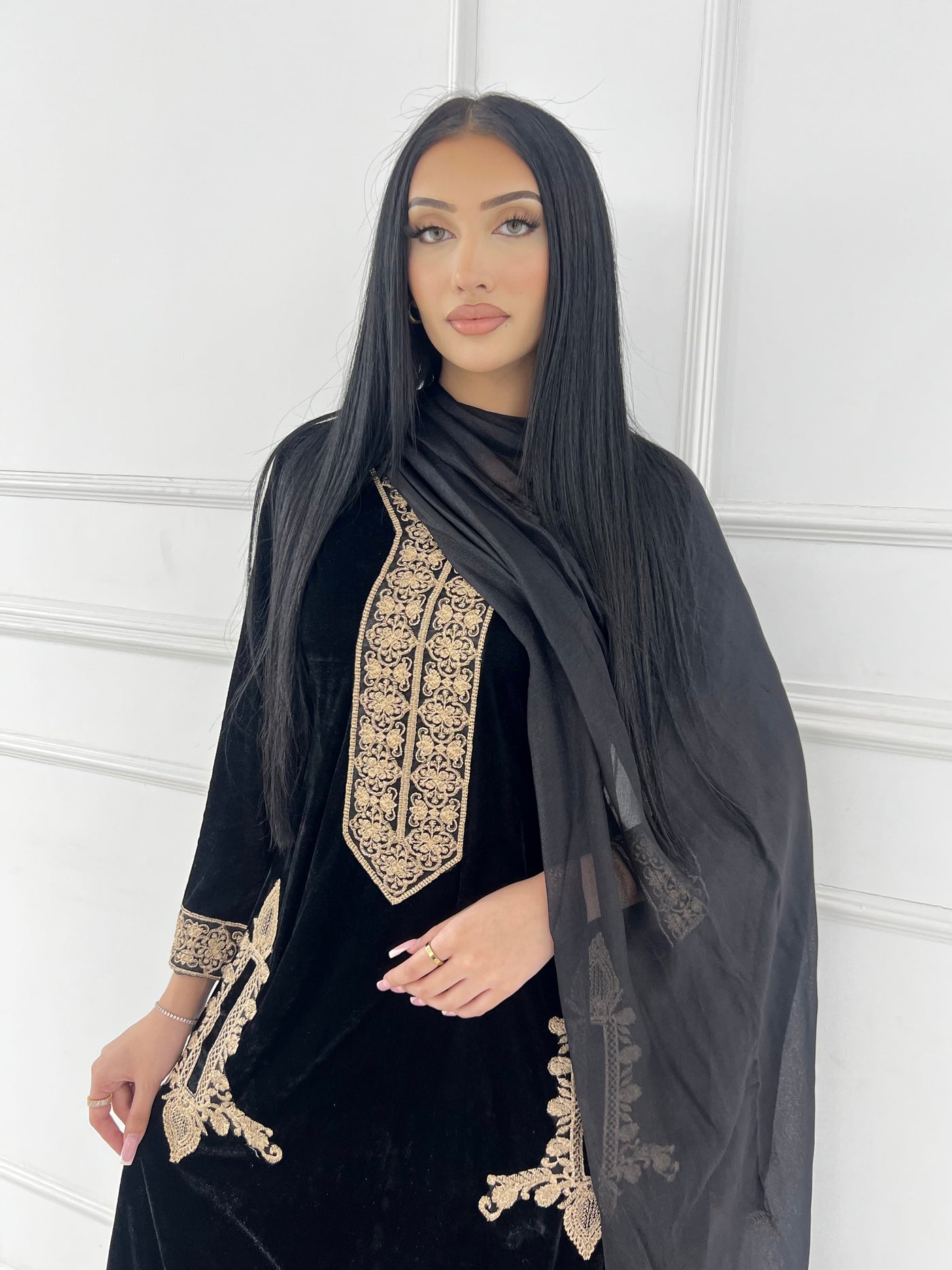 RGZ7112  Readymade Velvet Suit