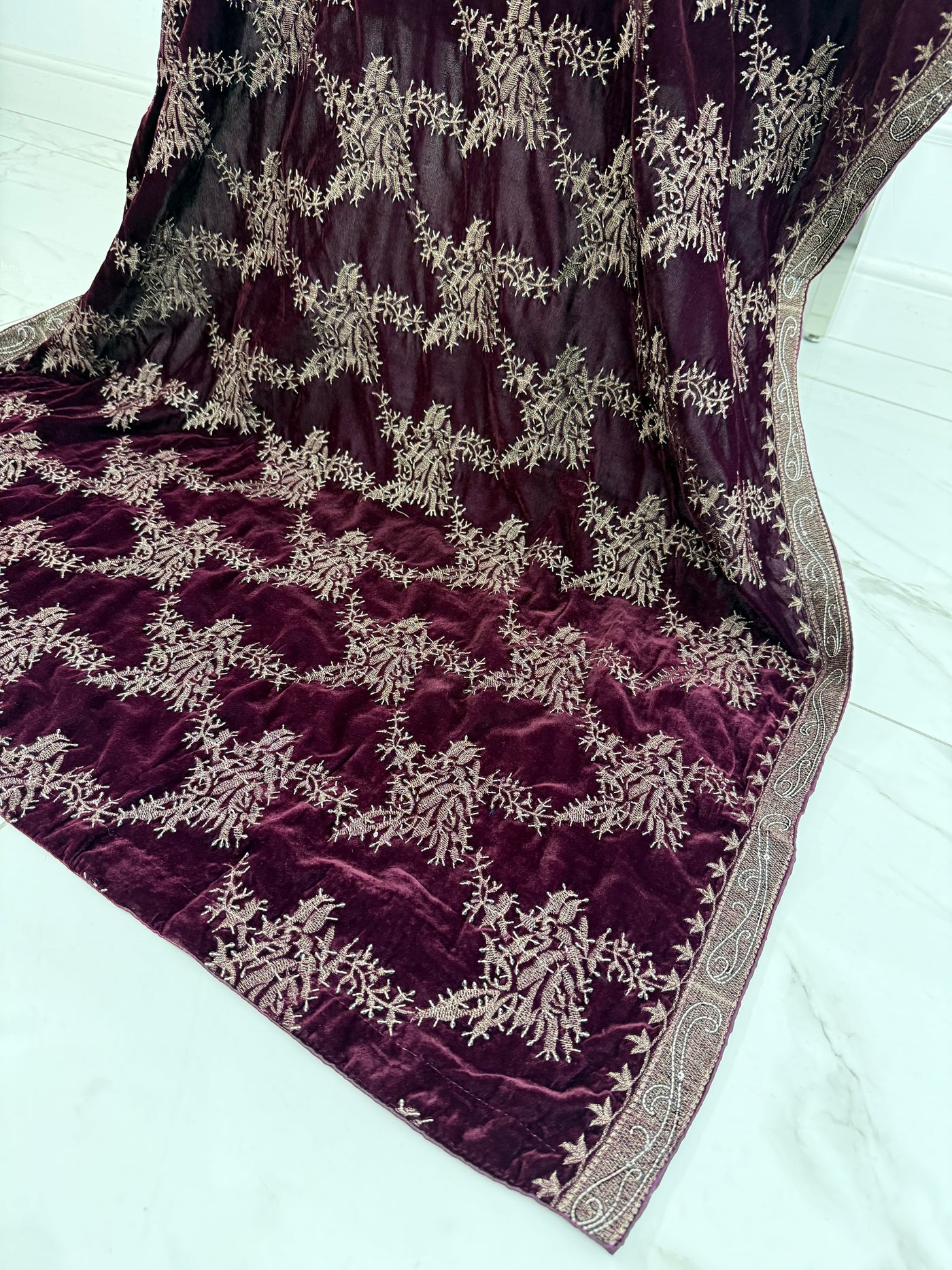 SMV102 Embroidered Velvet Shawl