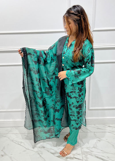 RGZ3002 Readymade Green Hania Silk Outfit - Memsaab Online