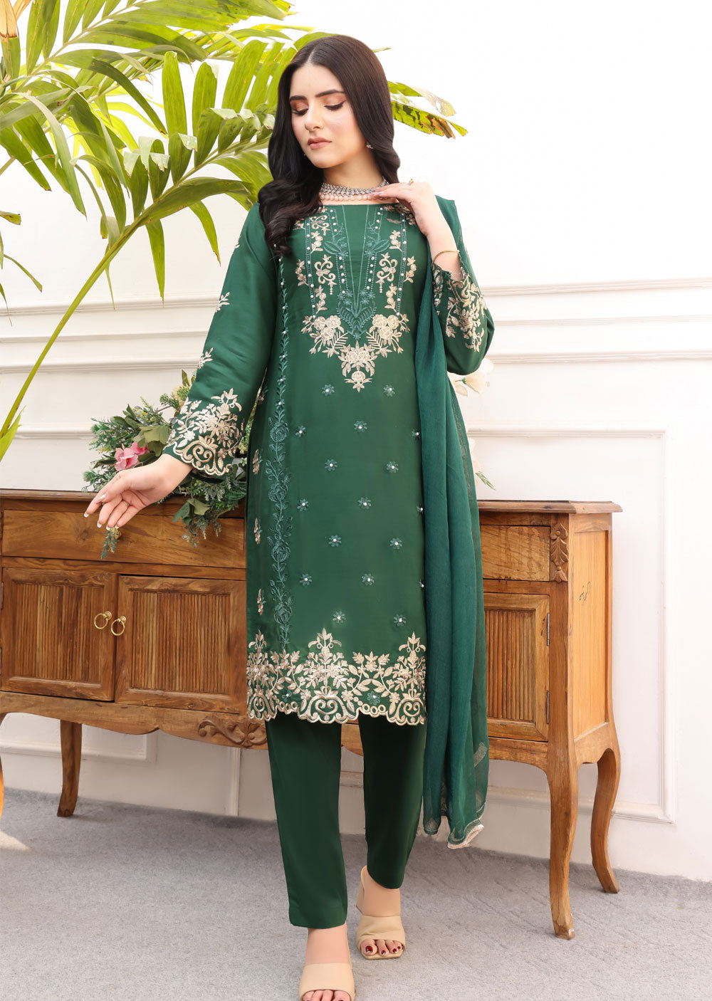 HK249 - Green Readymade Linen Suit - Memsaab Online