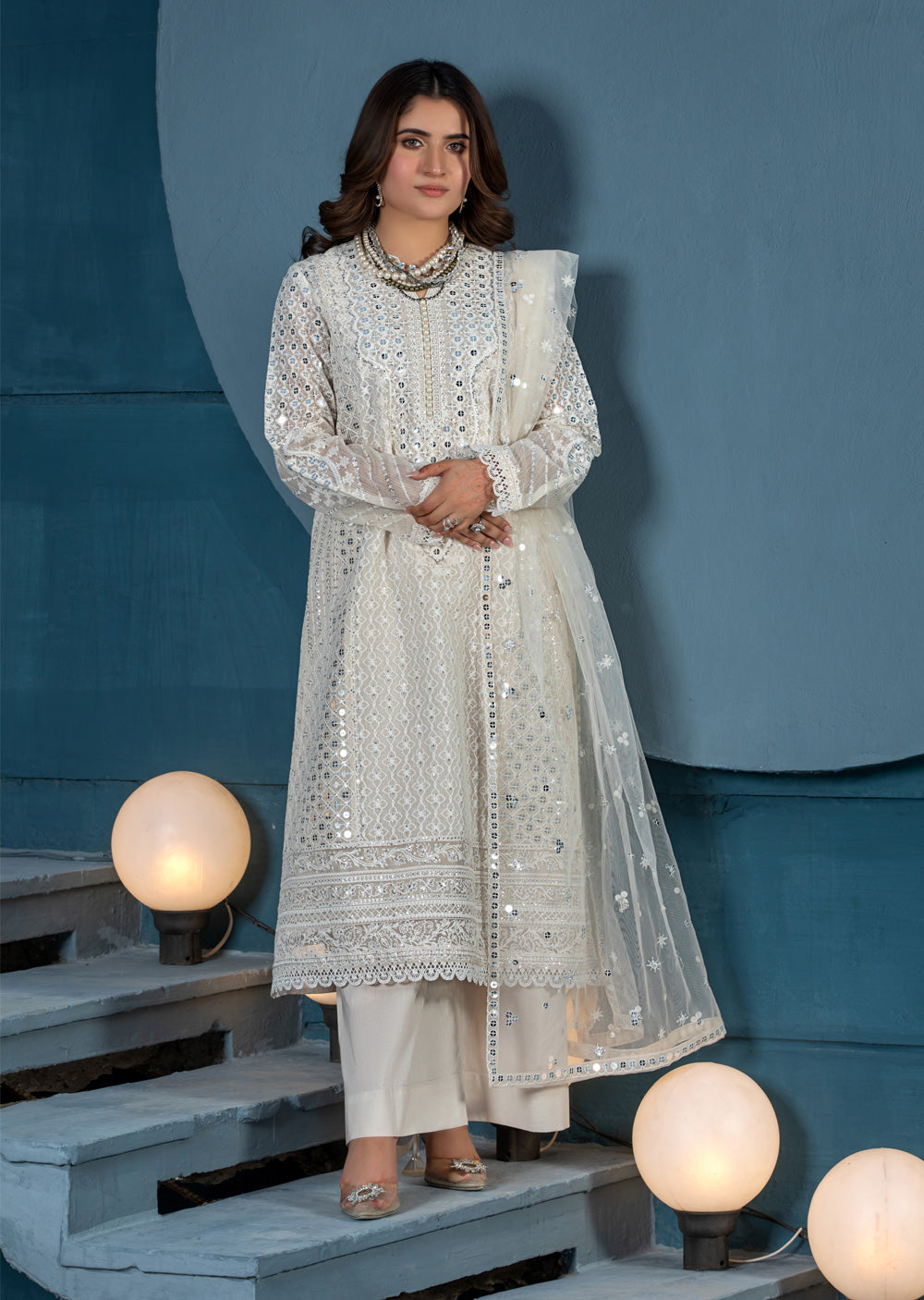 HSS-228 - Readymade Heeras linen Suit - Memsaab Online