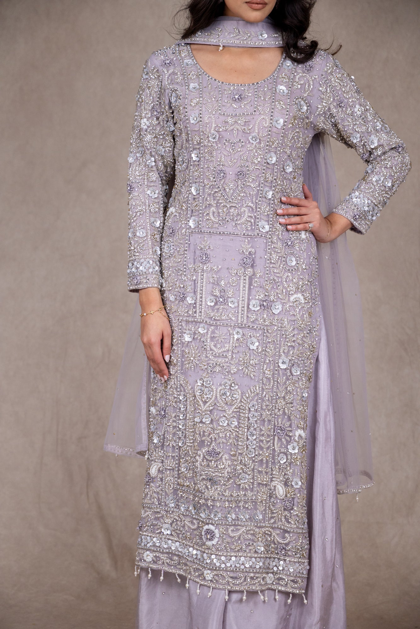 SRB2604 Mahnoor Sehrish B Formals