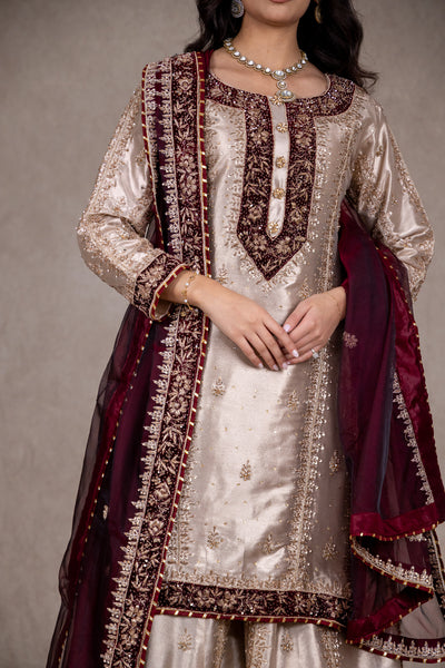SRB2617 - Ilyana -  Sehrish B Formals