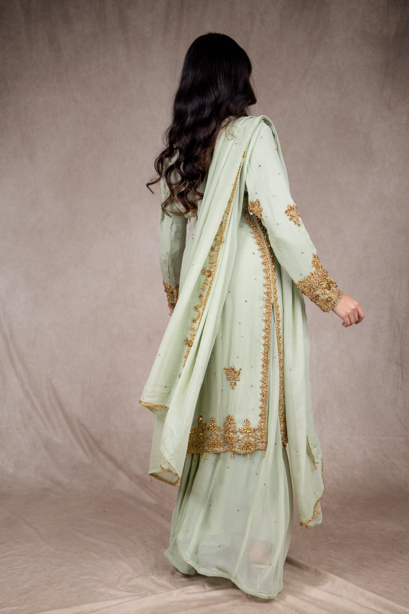 SRB2631 - Jaya -  Sehrish B Formals