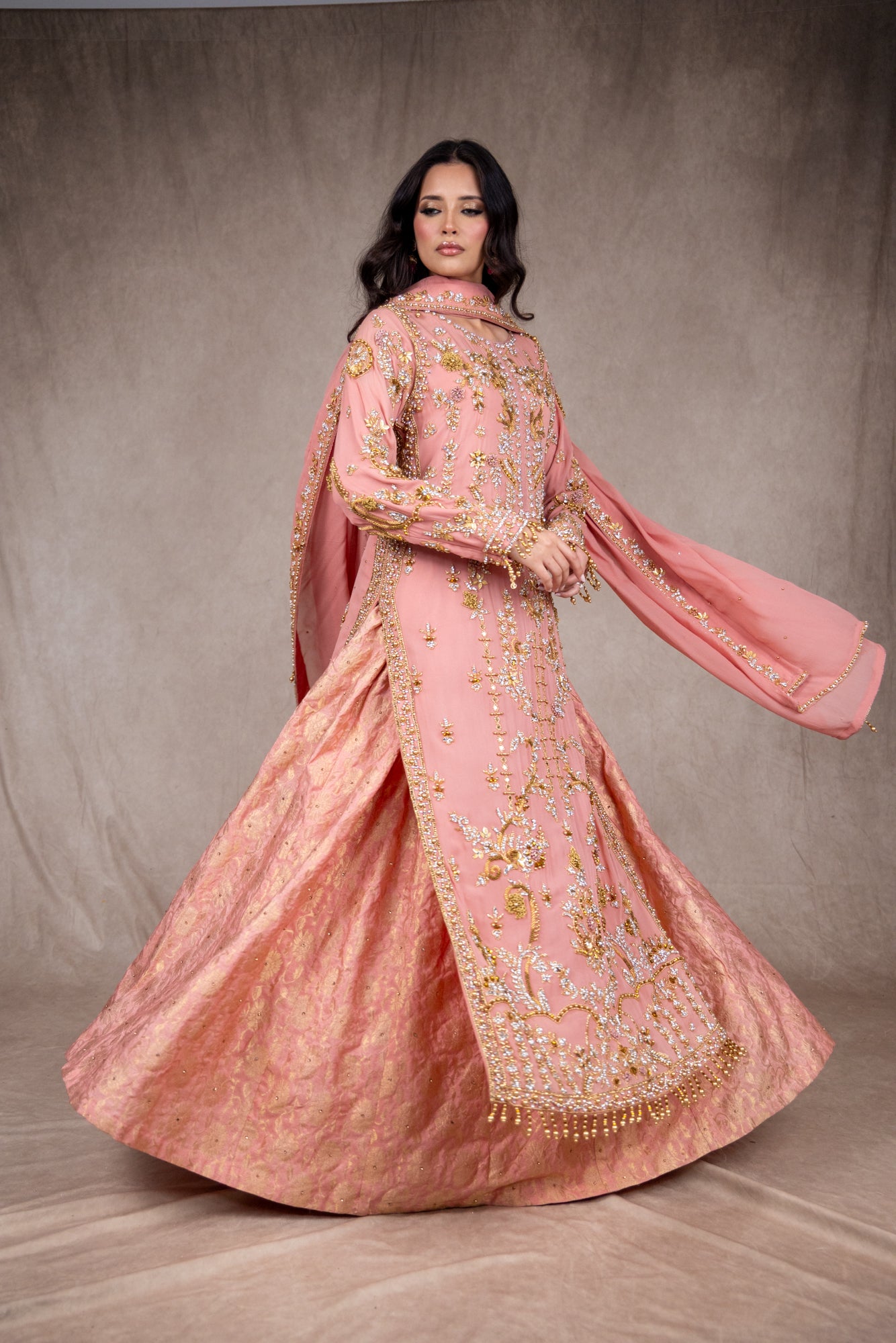 SRB2633 - Asma -  Sehrish B Formals