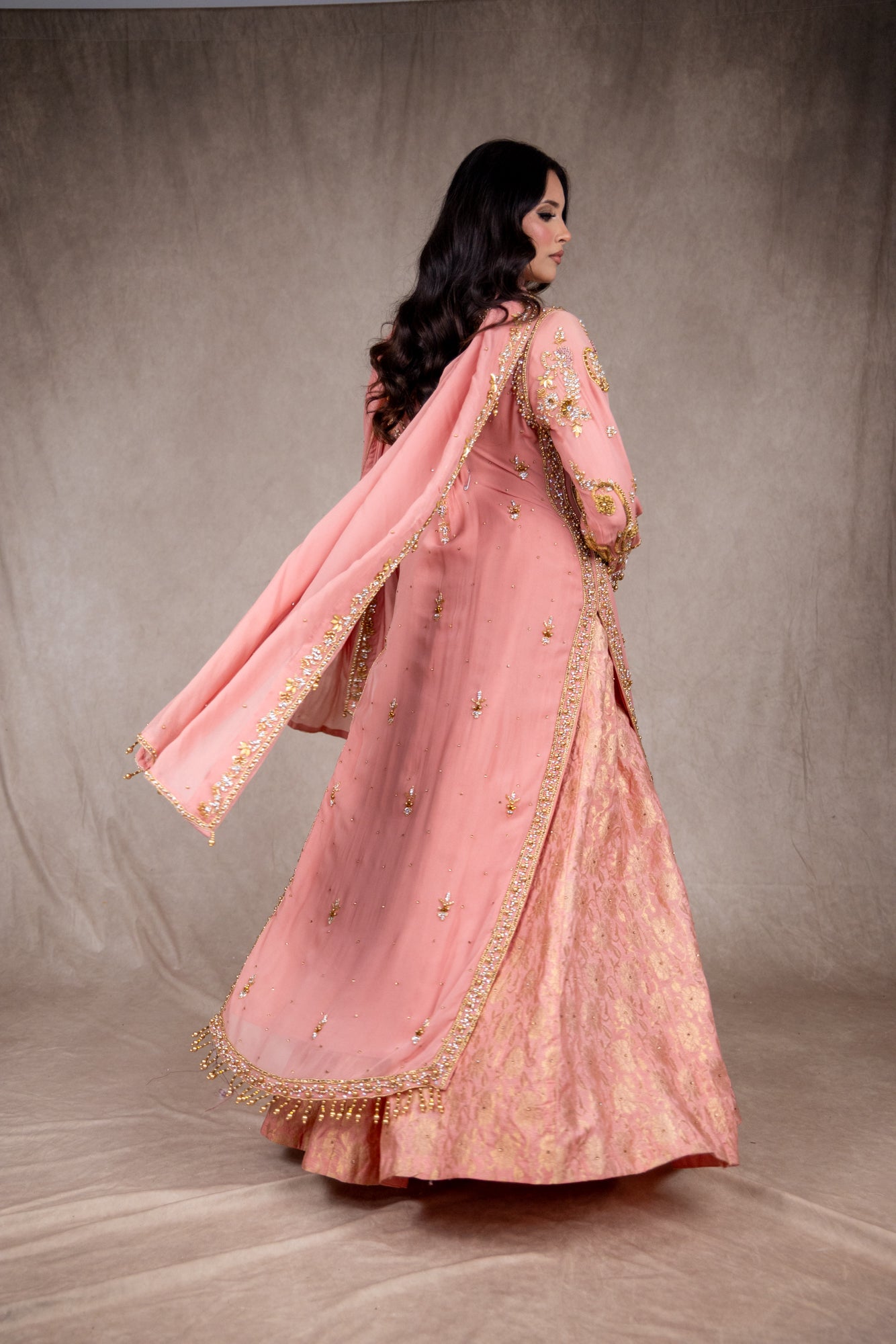 SRB2633 - Asma -  Sehrish B Formals