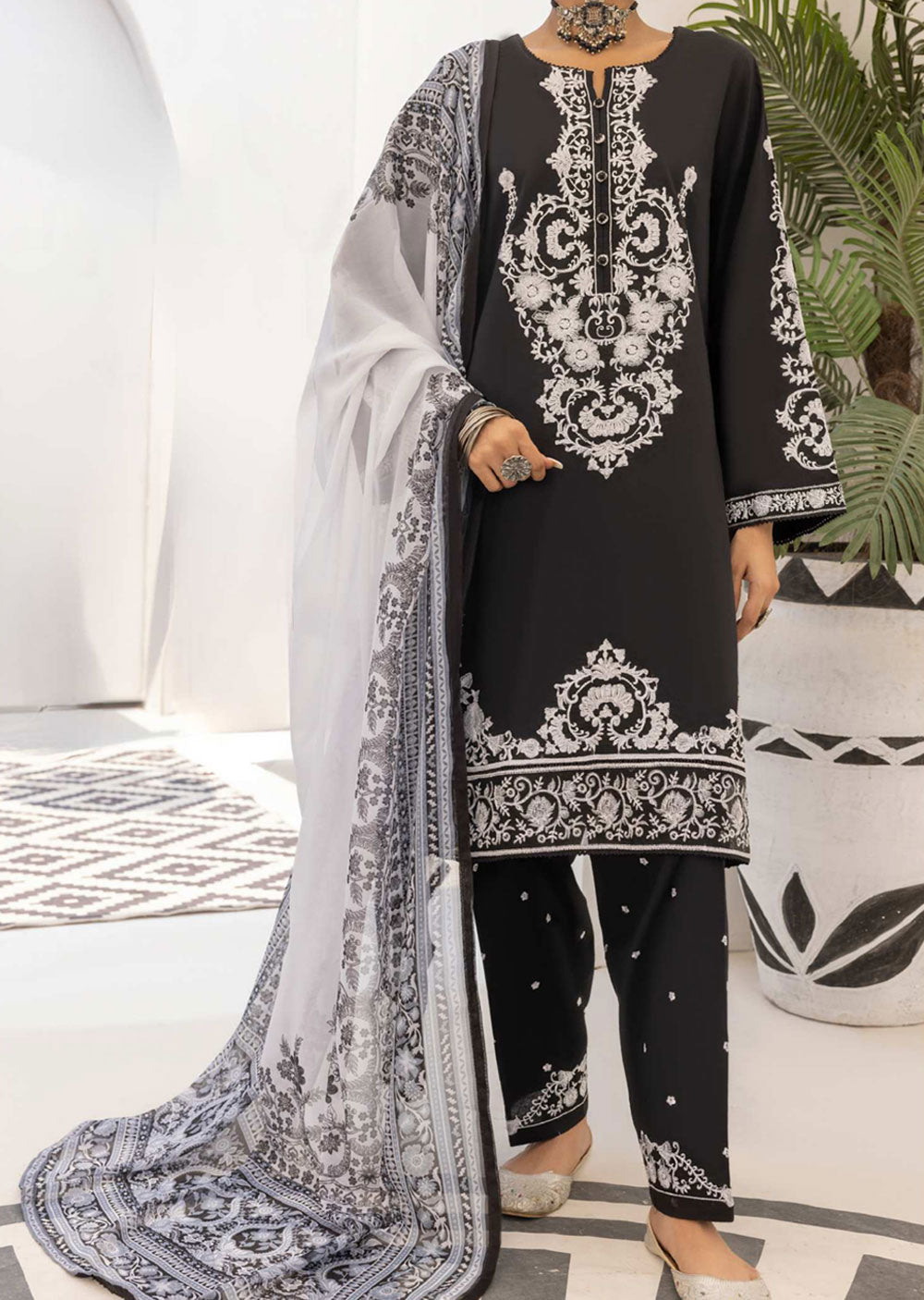 MNC-01 - Readymade - Monochrome Collection by Casualite 2024 – Memsaab