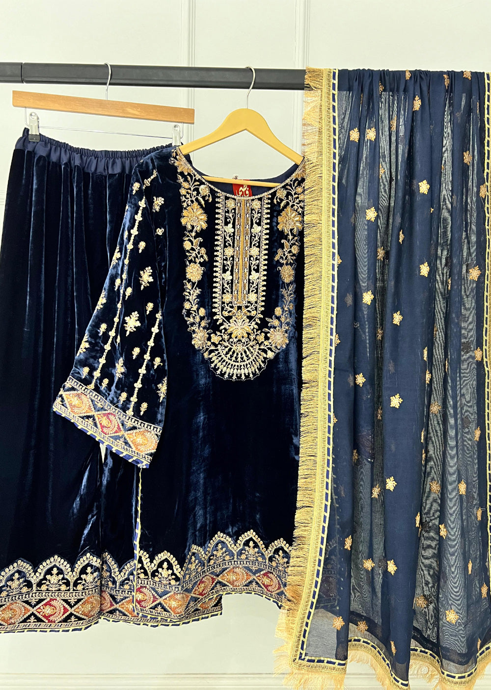 RK6102 - Navy Readymade Velvet Suit - Memsaab Online