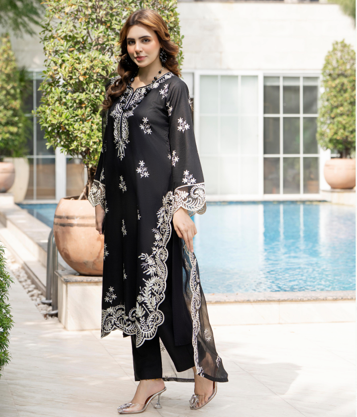 Ran-04-Readymade- Rania.H LINEN Collection 2025 - Memsaab Online