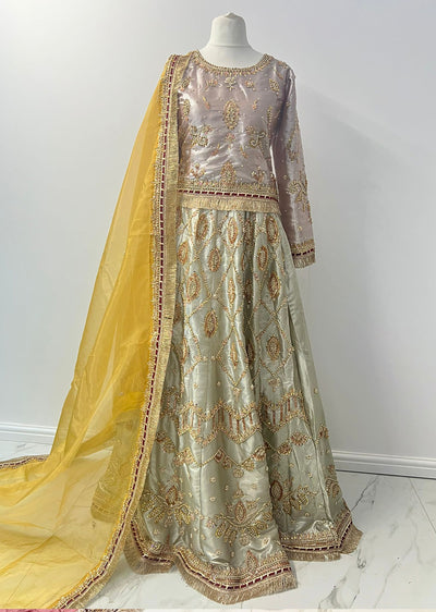 SRB119 Aimen Sehrish.B Designer - Memsaab Online