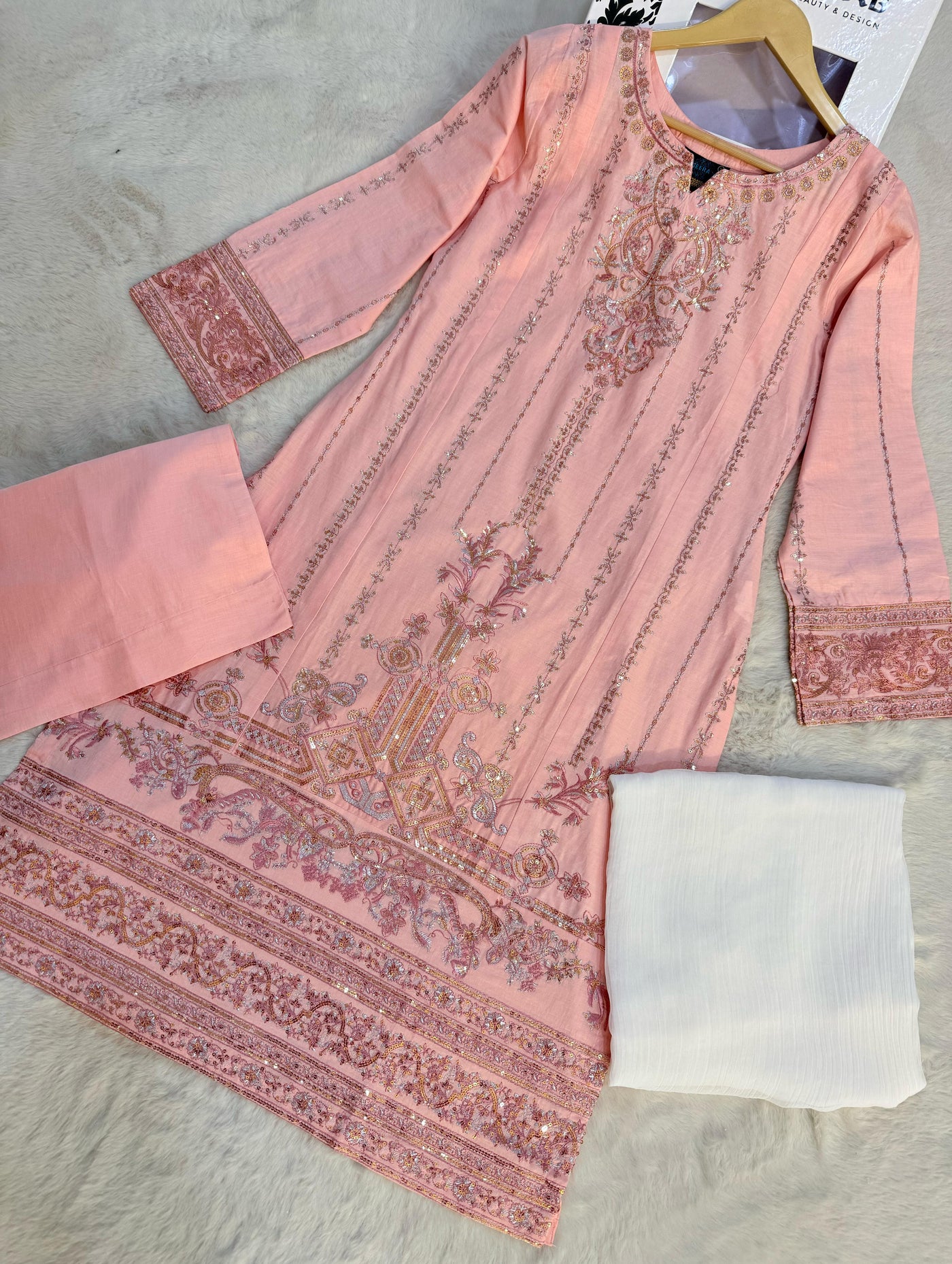 HSS-260 - Readymade Heeras Suit - Memsaab Online