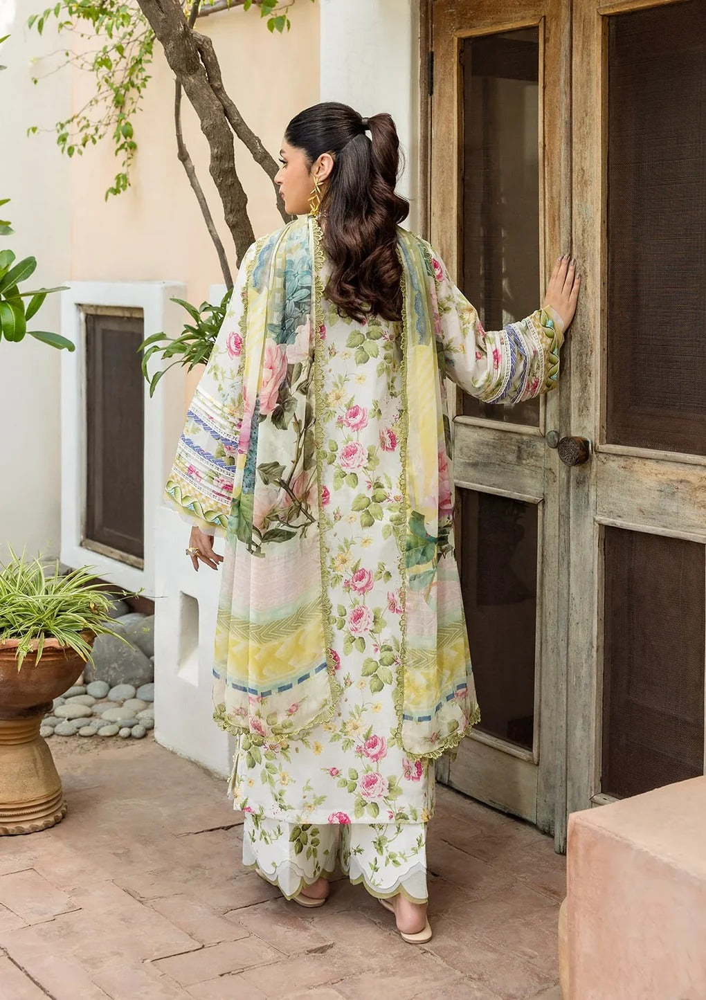 ELFECD-05-A-Gladiolus Grace-Readymade-Elaf Prints Collection 2025 - Memsaab Online