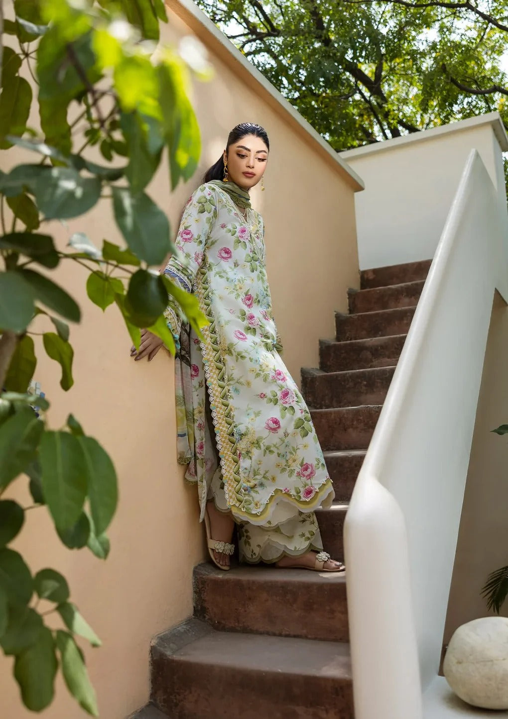 ELFECD-05-A-Gladiolus Grace-Readymade-Elaf Prints Collection 2025 - Memsaab Online