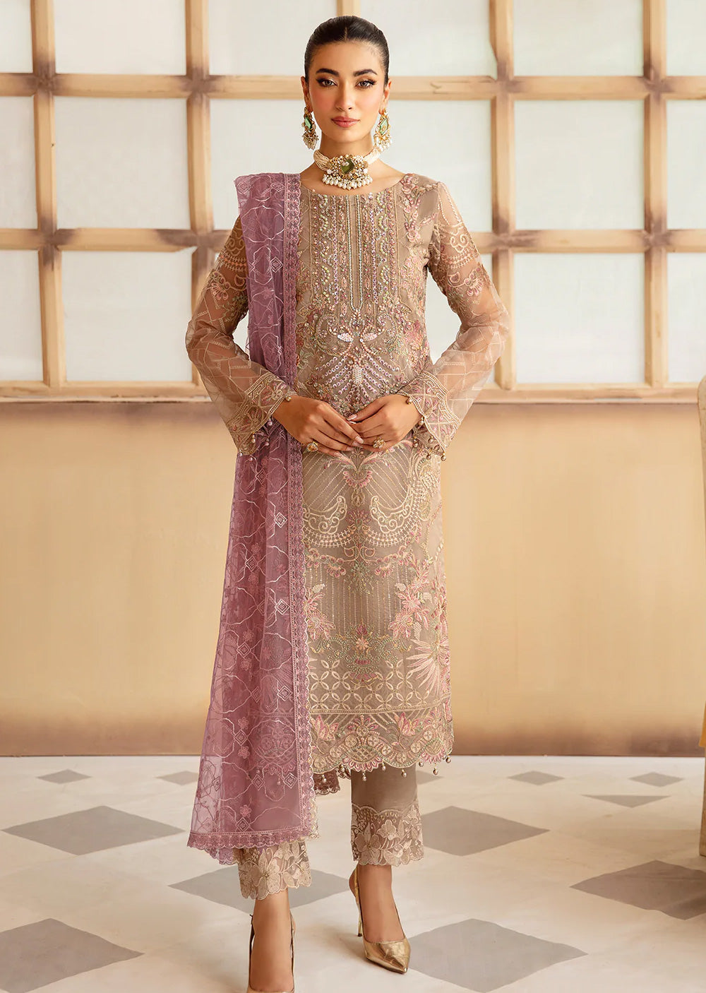 M-1206 Minhal Ramsha Organza Suit – Memsaab