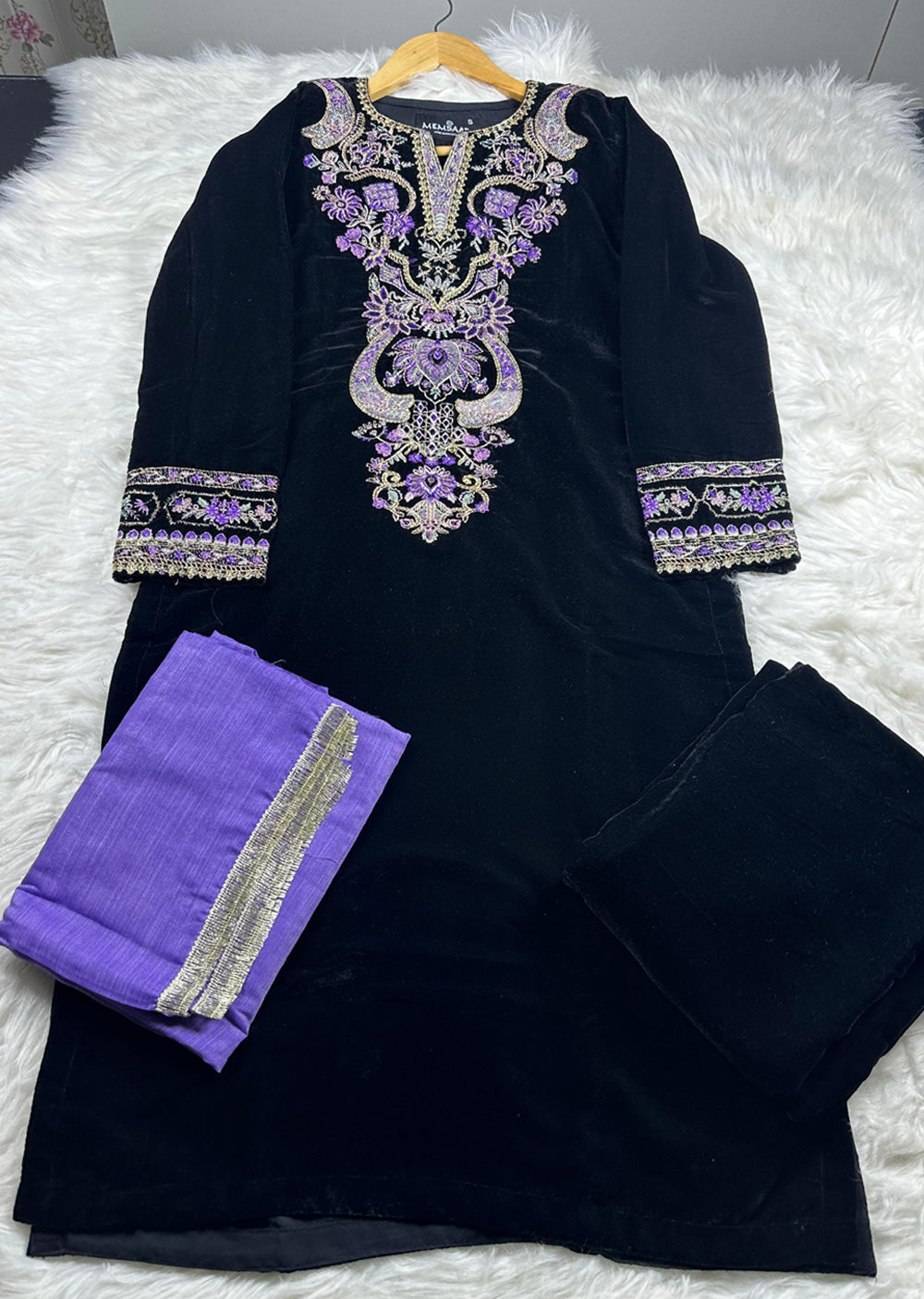 HK289 - Black - Readymade HK Outfit - Memsaab Online