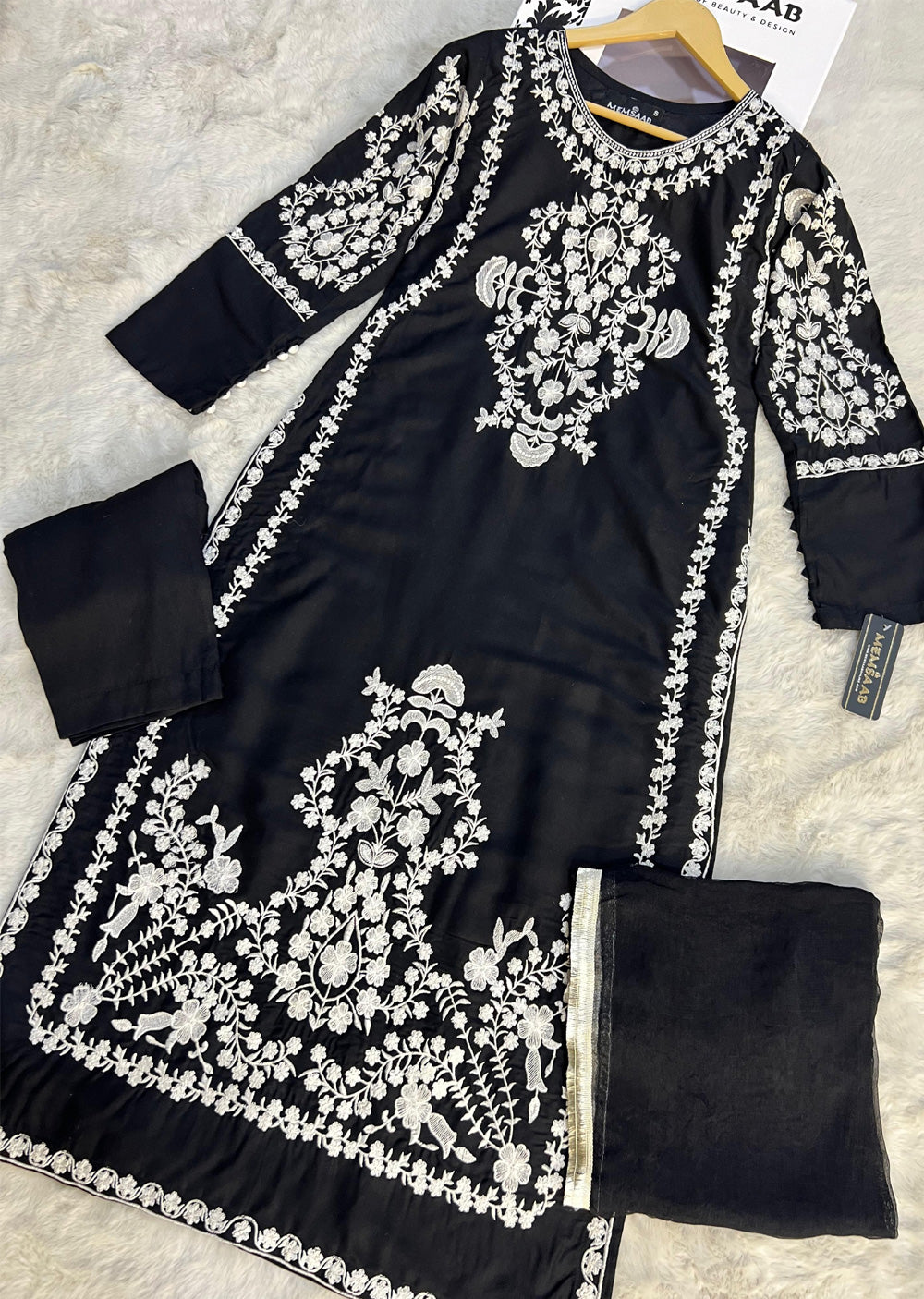 HK280 - Zareen - Black Linen Outfit - Memsaab Online