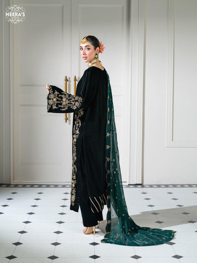 HSS-1151 - Readymade Luxury Velvet Heeras Suit - Memsaab Online