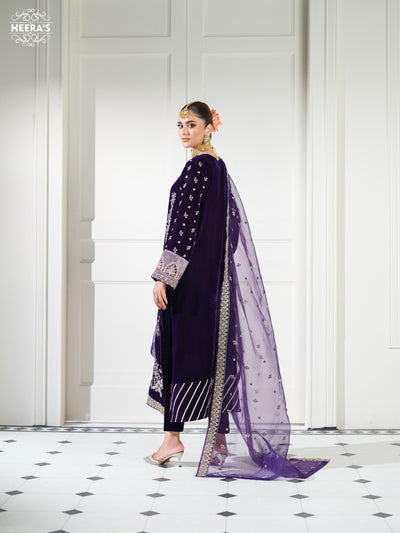 HSS-1152 - Readymade Luxury Velvet Heeras Suit - Memsaab Online