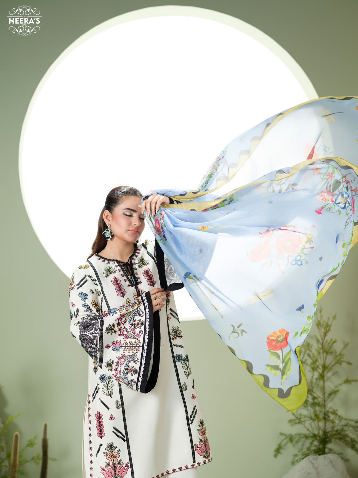 HSS-1157 - Readymade Heeras Suit - Memsaab Online