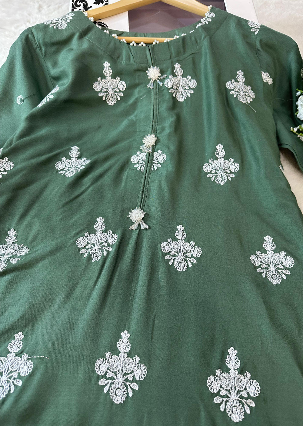 RGZ4017 Lilly - Green Readymade Linen Suit - Memsaab Online