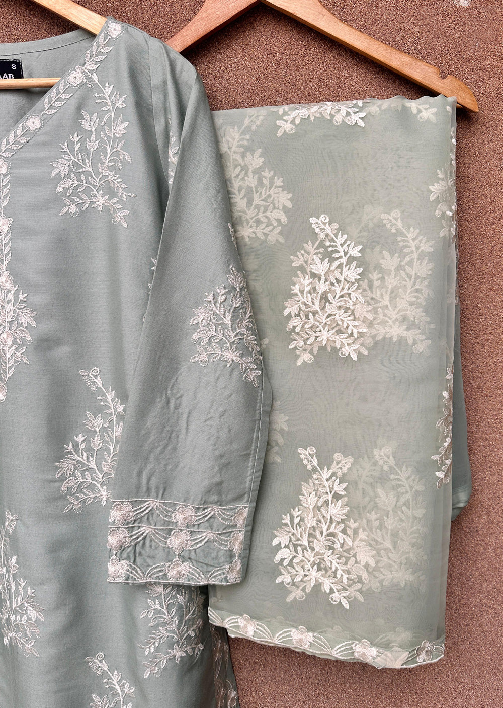HK283 - Resha - Green Linen Double Layer Suit - Memsaab Online