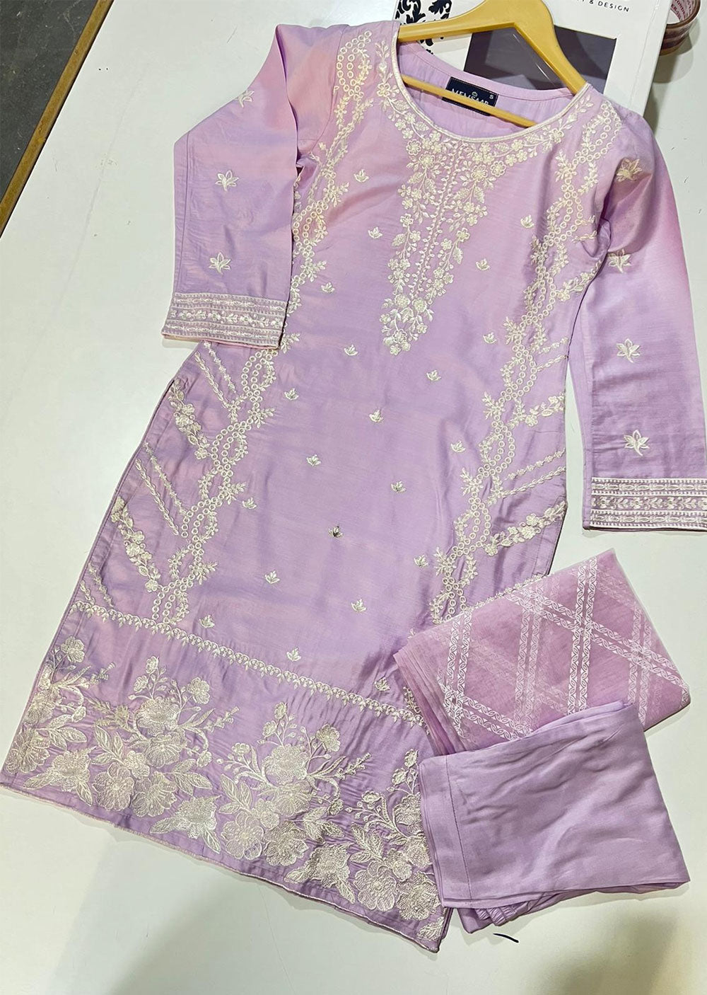 HK247 - Lilac Readymade Linen Suit - Memsaab Online