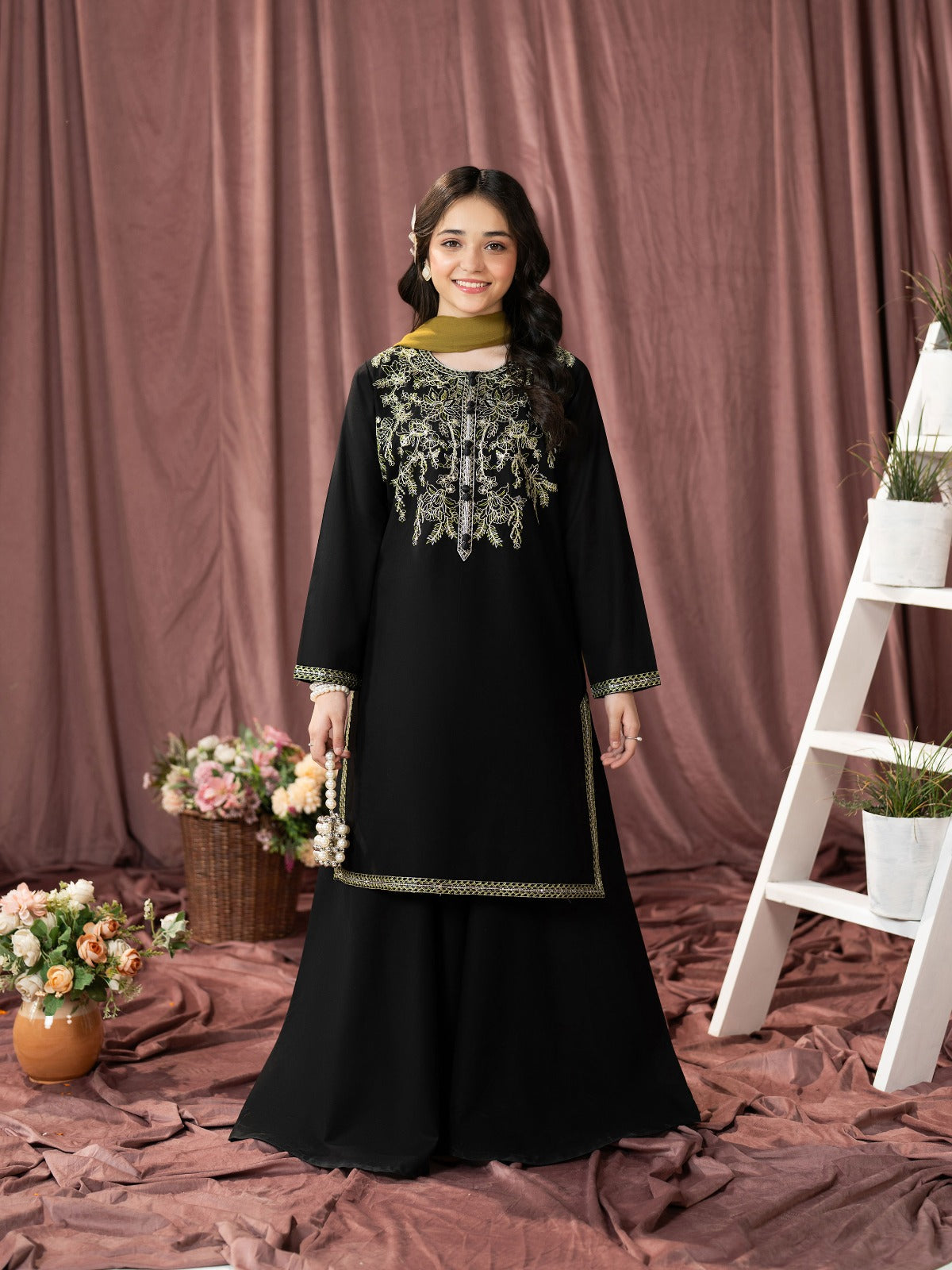 Mahrosh Api mahrosh Garnet - Readymade 3 Piece – Memsaab