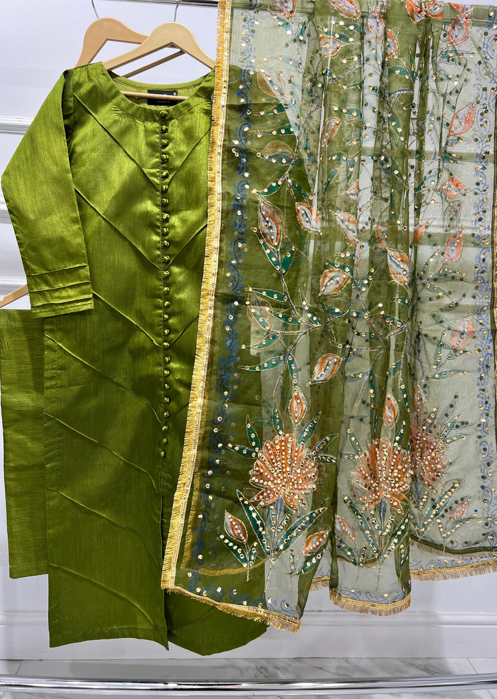 HK275 Rubru - Mendhi Handpainted Duppatta Suit - Memsaab Online