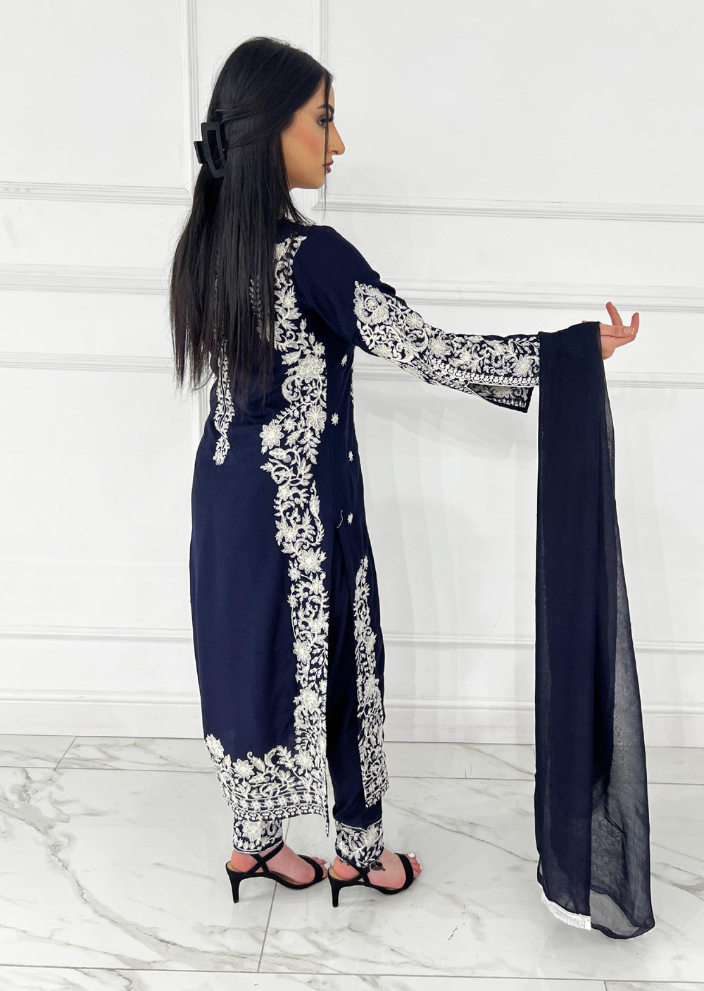 HK271 Jabeen - Navy Linen Oufit - Memsaab Online