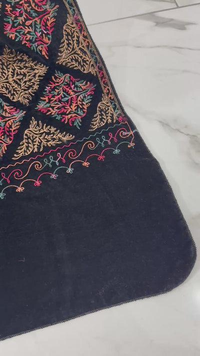 SMV101 Embroidered Velvet Shawl
