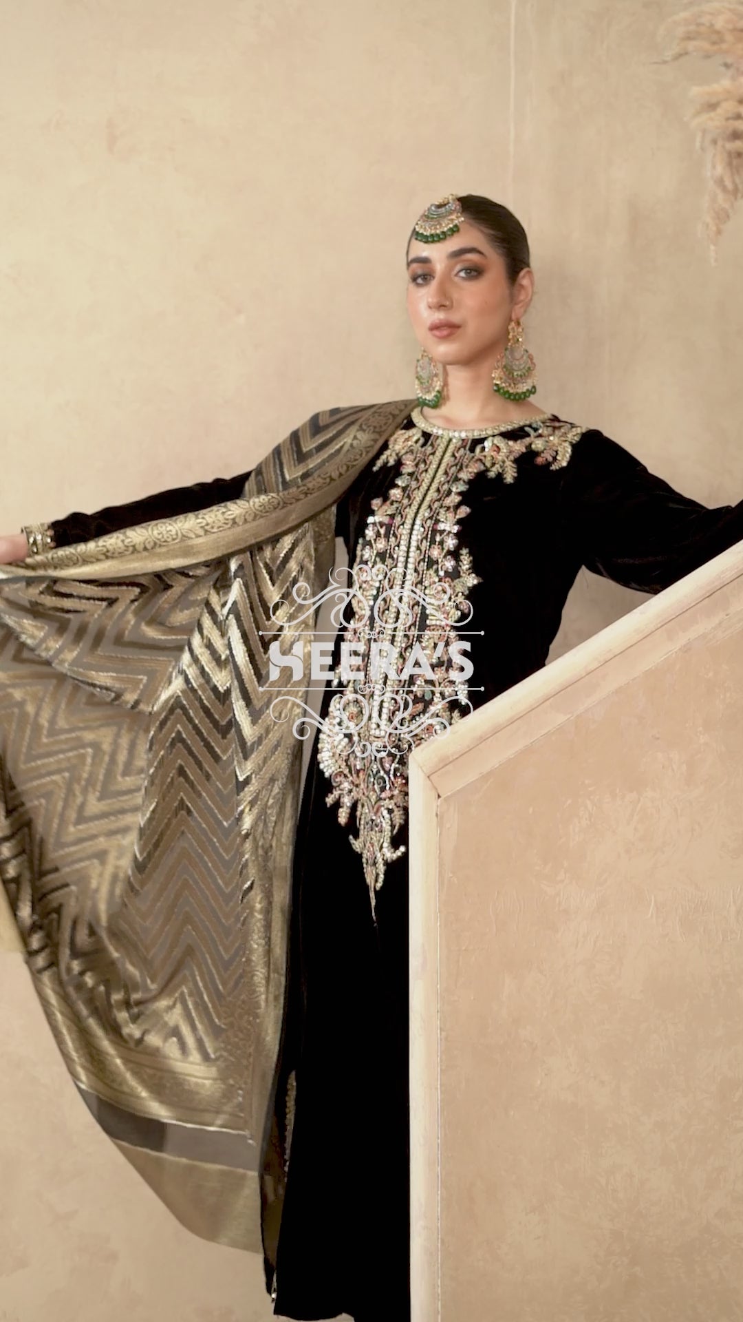 HSS-158 - Readymade Heeras Sapphire Velvet Majesty Suit