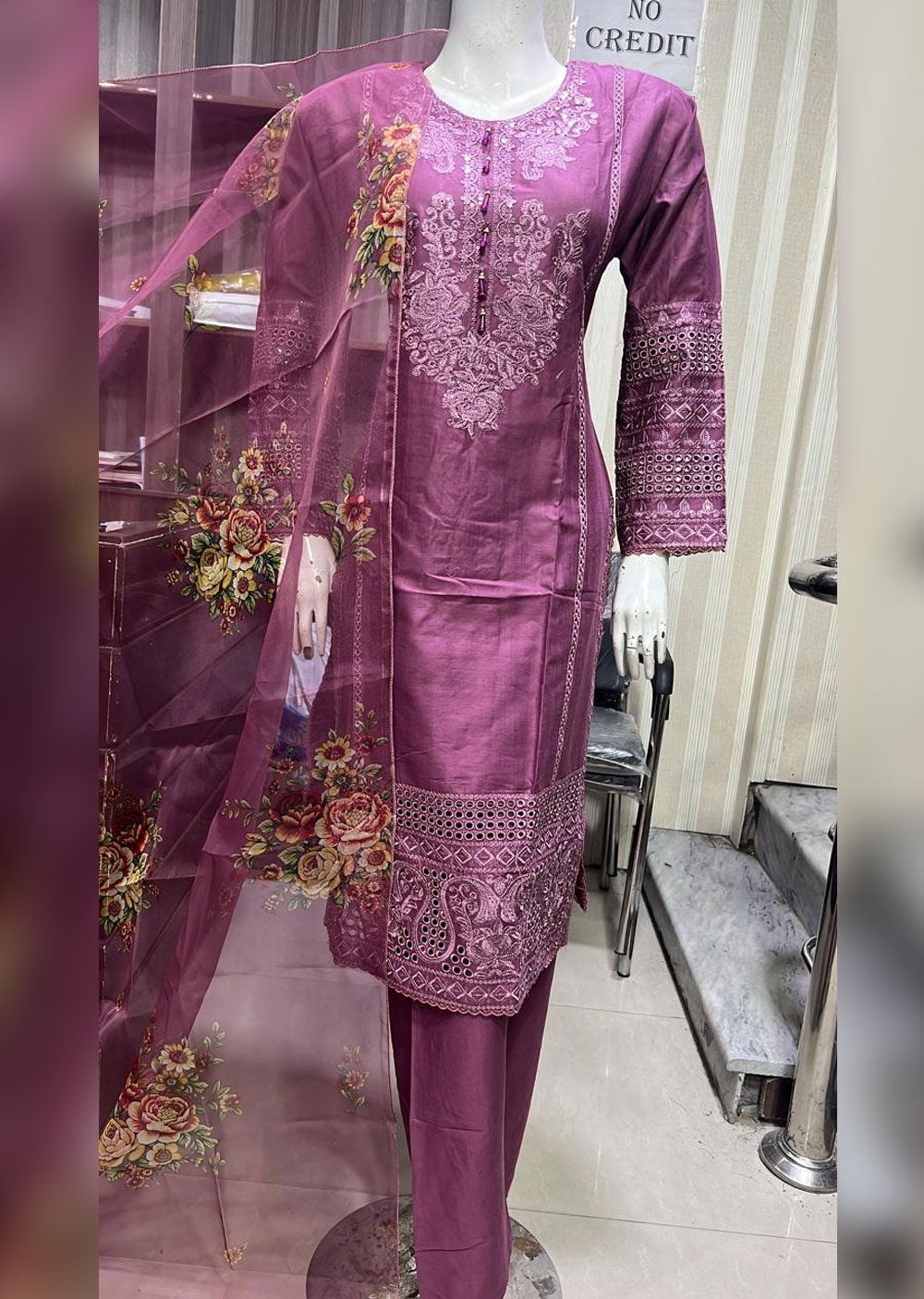 BPH-09-E - Readymade Posh Suit 2024 - Memsaab Online