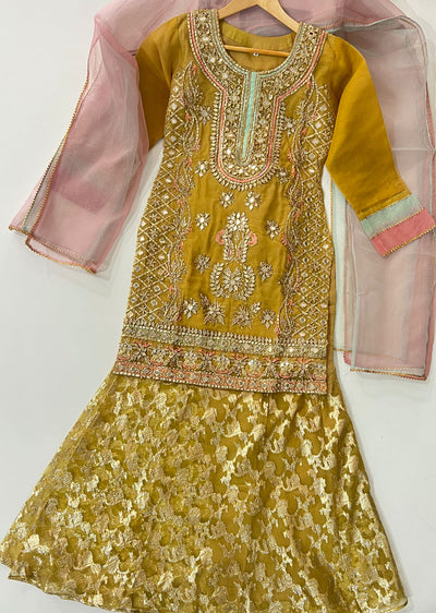 RGZ1404 Readymade Gold Organza suit - Memsaab Online