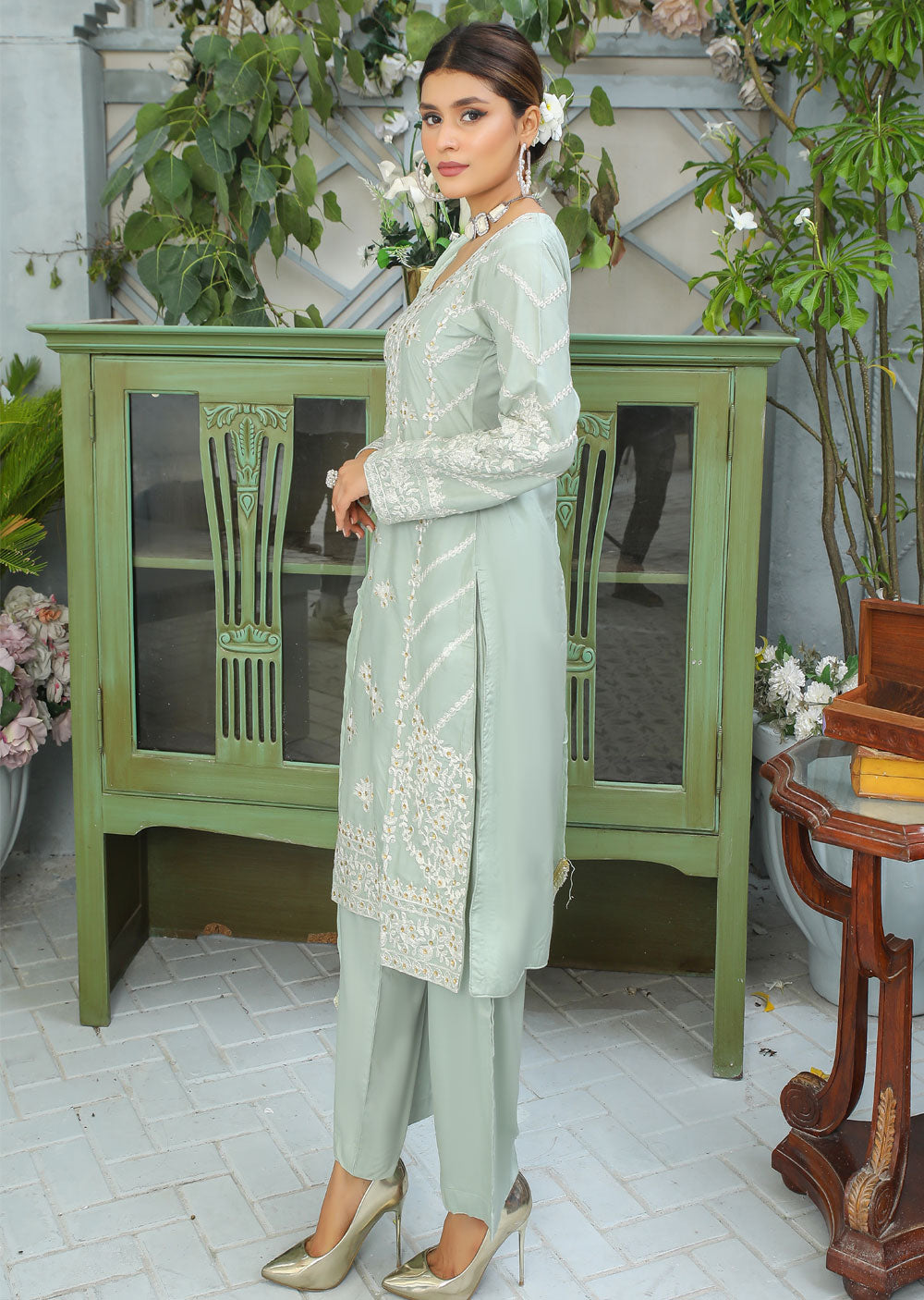 HK149 Senchar Mint Readymade Linen Suit - Memsaab Online