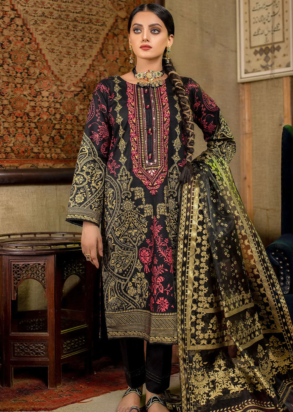 MDM108 - Madame Mirror Embroidered Cotton Lawn Suit - Memsaab Online