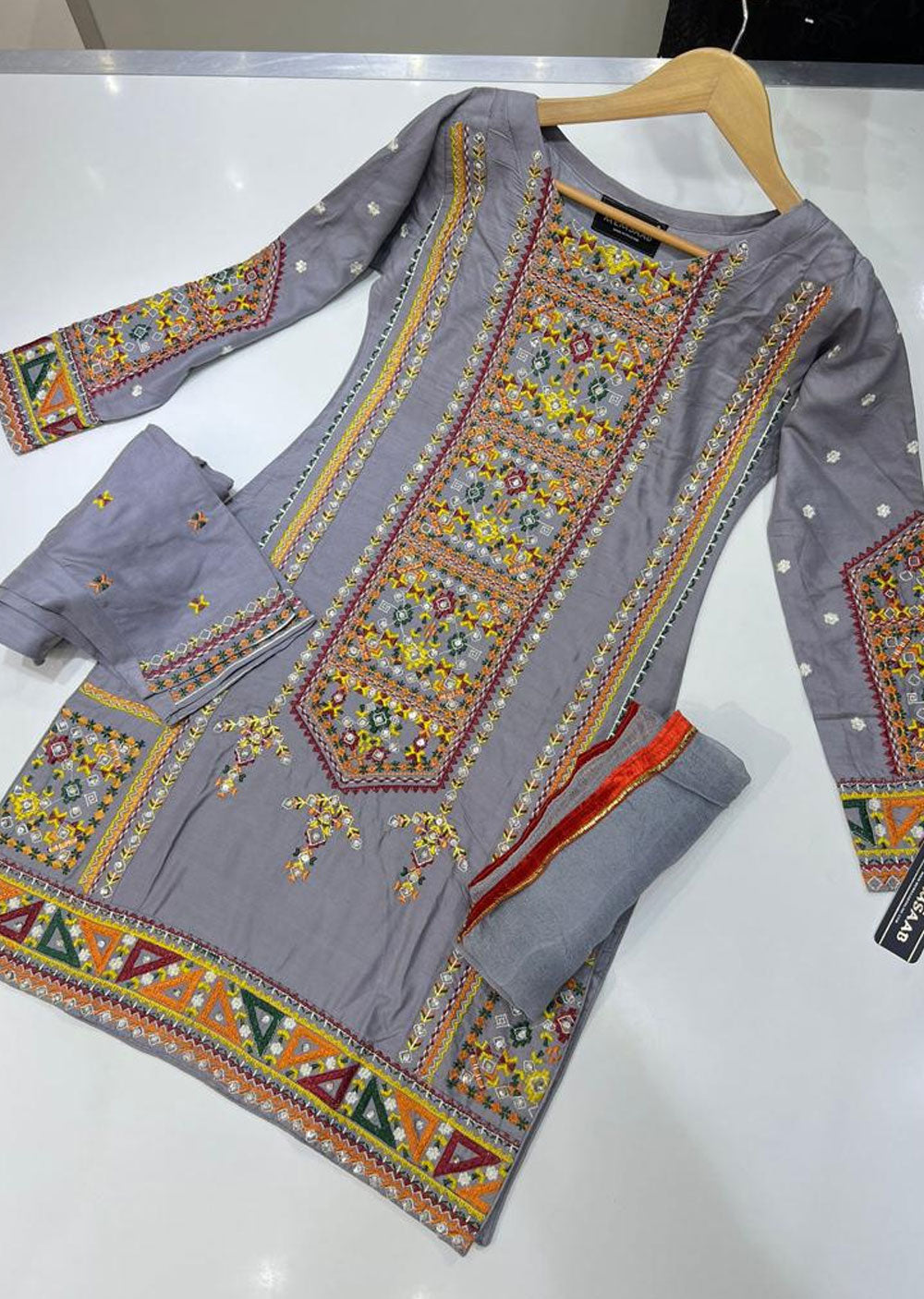 HK148 Afghani Grey Readymade Linen Suit - Memsaab Online