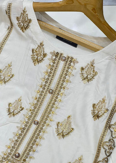 HK133 Raaz Readymade White Tulip Linen Suit - Memsaab Online