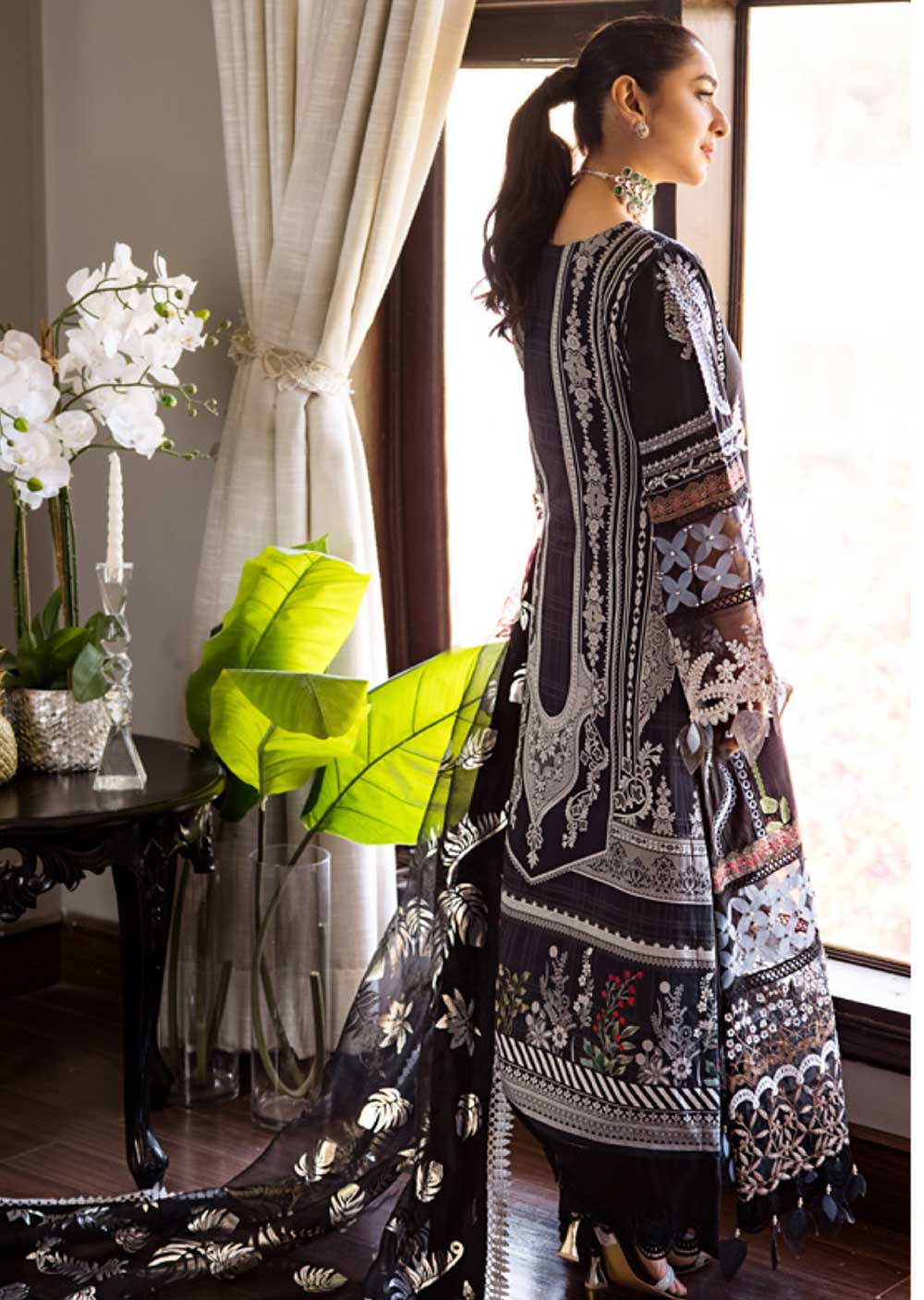 MHA-03-R - Readymade - Mahiymaan Luxury Lawn 2023 - Memsaab Online