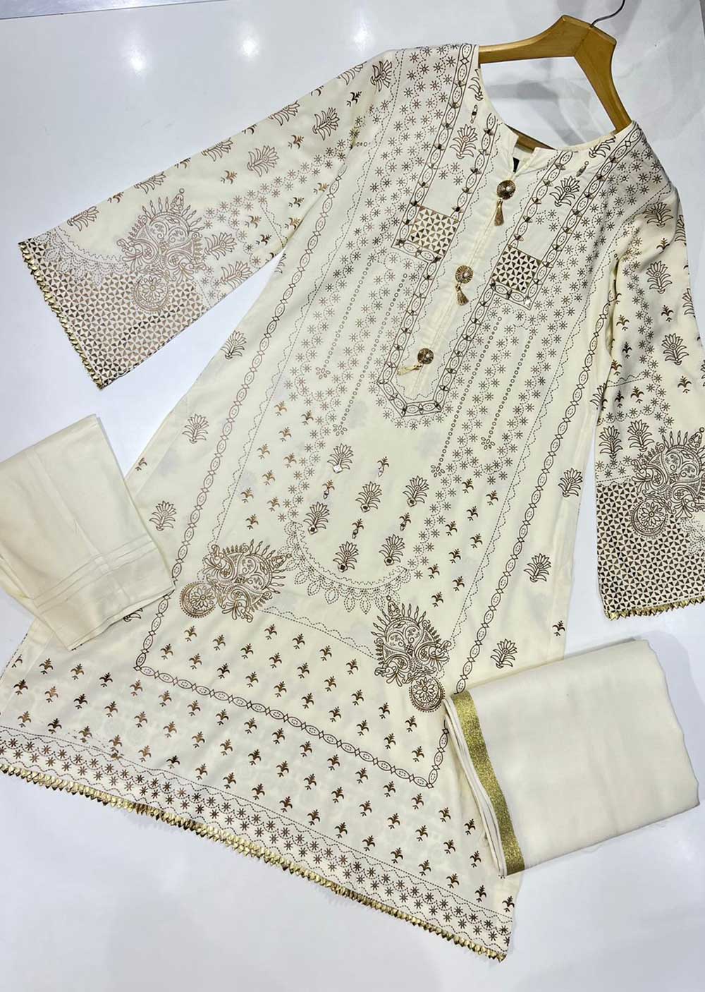 MDM111 - Madame Mirror Embroidered Linen Shaw Suit - Memsaab Online